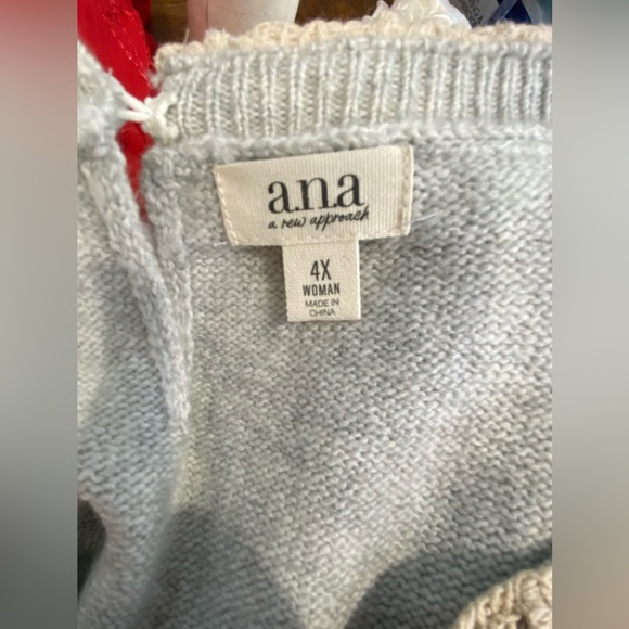A.N.A. Grey Sweater With Crochet Collar size 4X - Picture 6 of 7
